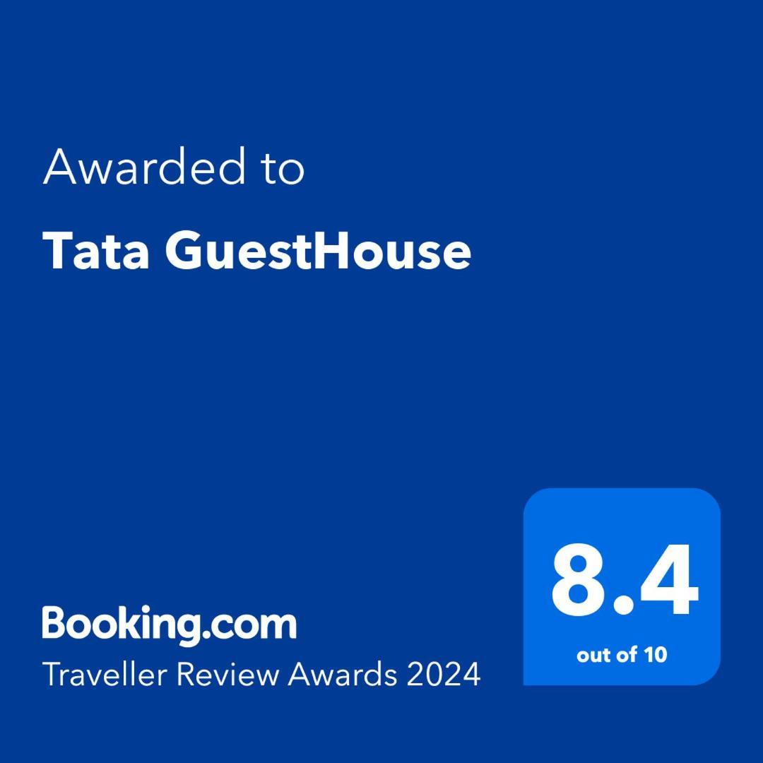 Tata Guesthouse Chiang Mai Buitenkant foto